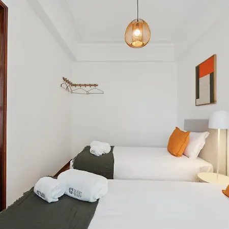 Апартаменты Guestready - With Outdoor Charm *